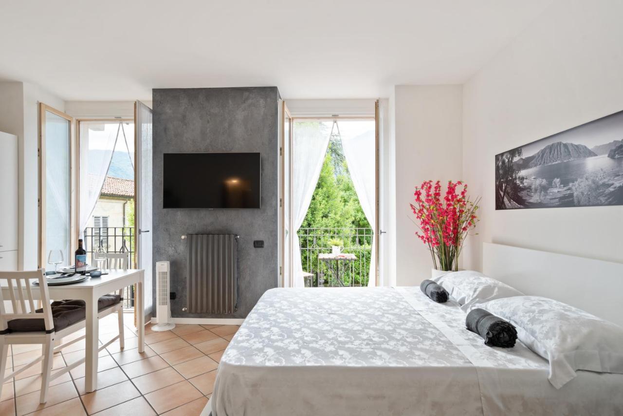 Lake Como Studio With Balcony And Private Parking Ossuccio Zewnętrze zdjęcie