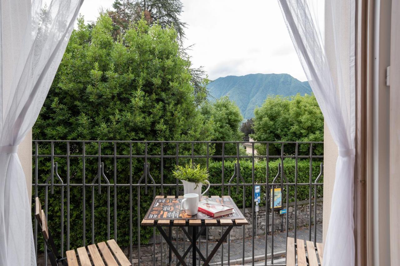 Lake Como Studio With Balcony And Private Parking Ossuccio Zewnętrze zdjęcie